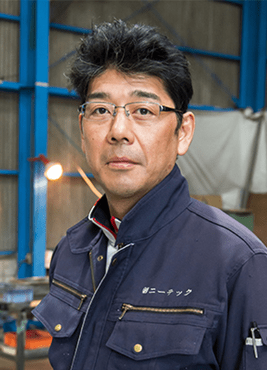 代表取締役新名 英幸